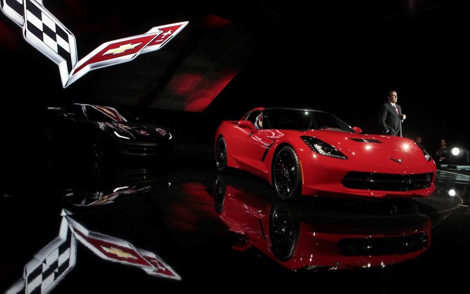 Detroit 2013 - Chevrolet Corvette Stingray #1. Μία από τις πιο πολυαναμενόμενες παγκόσμιες παρουσιάσεις της εφετινής έκθεσης ήταν η νέα Chevrolet Corvette Stingray. Εντυπωσιακή σχεδίαση που συνδυάζεται με αρκετή δύναμη.