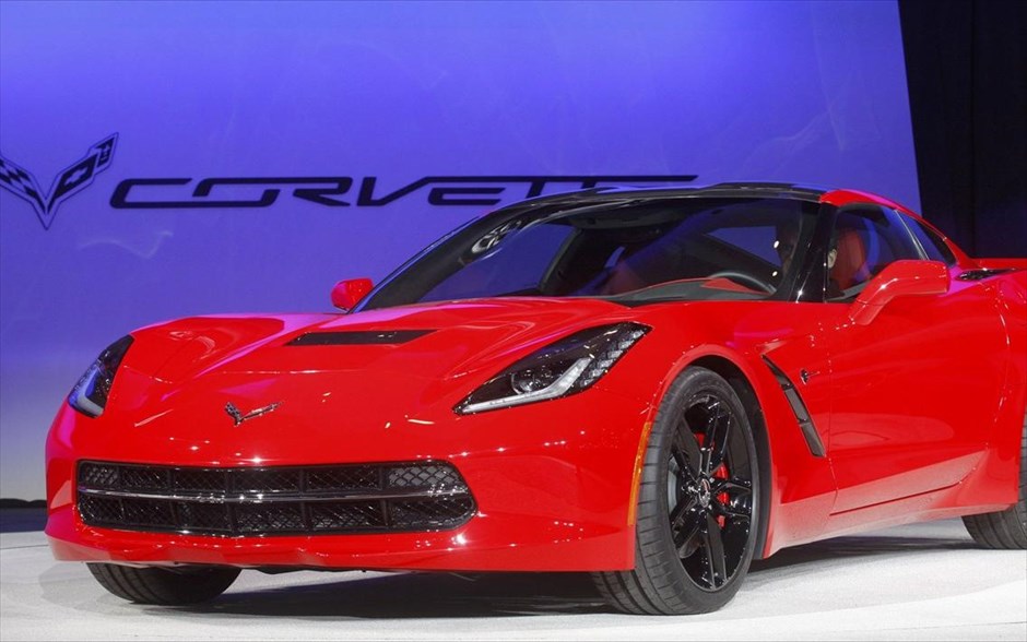 Detroit 2013 - Chevrolet Corvette Stingray #2. Eξωτερικά οι αλλαγές αφορούν περισσότερο στα νέα φωτιστικά σώματα εμπρός και πίσω .