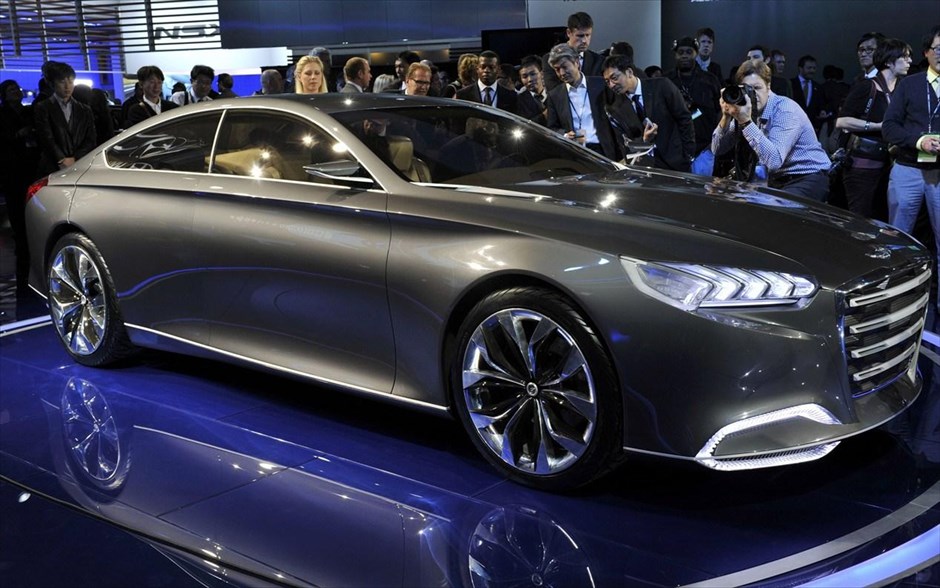 Detroit 2013 - Hyundai HCD14 luxury concept #2. Το HCD14 είναι ένα εντυπωσιακό σχεδιαστικά πολυτελές τετραθέσιο πρωτότυπο coupe που μαρτυρά τις προθέσεις της κορεατικής εταιρείας στις premium κατηγορίες.