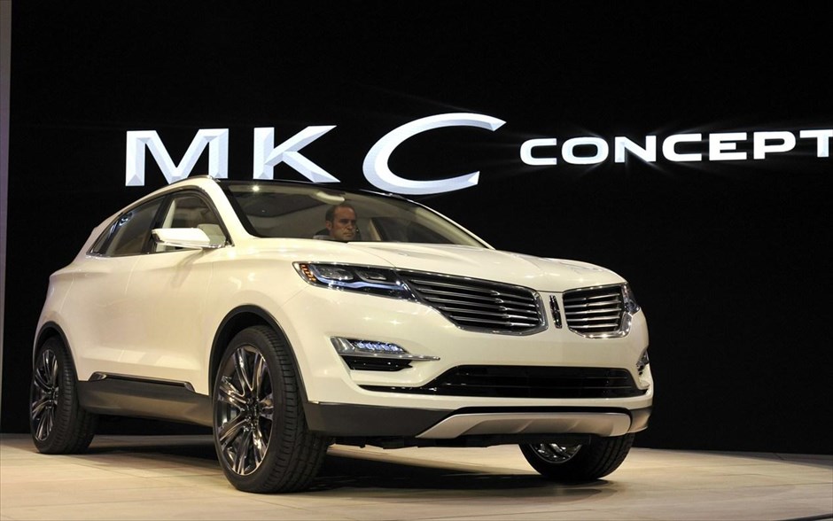 Detroit 2013 - Lincoln MKC Concept . Βασισμένο πάνω στα Kuga/Εscape, ο ΜKC concept είναι ένα μικρό crossover πρωτότυπο της Lincoln.