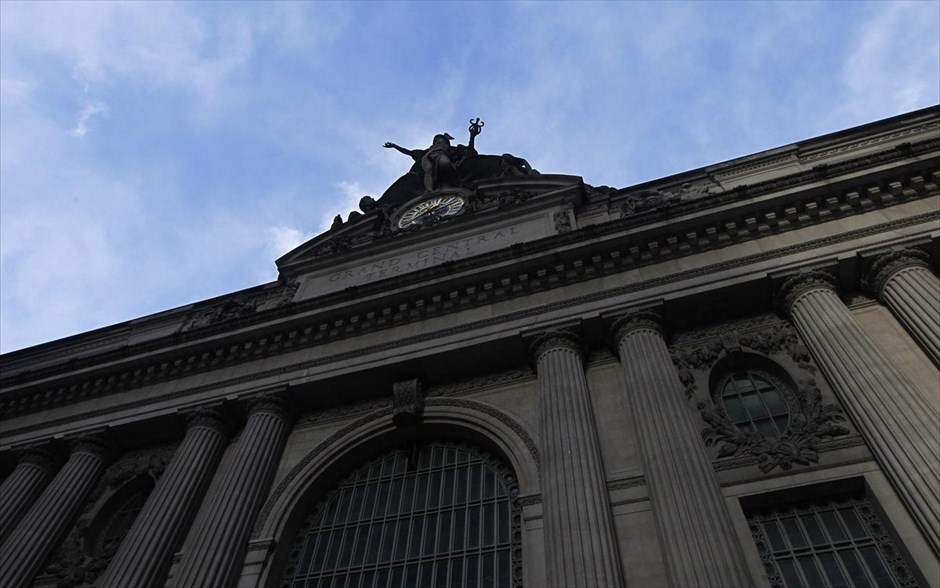 Νέα Υόρκη: Ενας αιώνας Grand Central #14. Το άγαλμα του Ερμή, πάνω από το ρολόι στην 42η λεωφόρο, στο σταθμό Grand Central, στη Νέα Υόρκη.