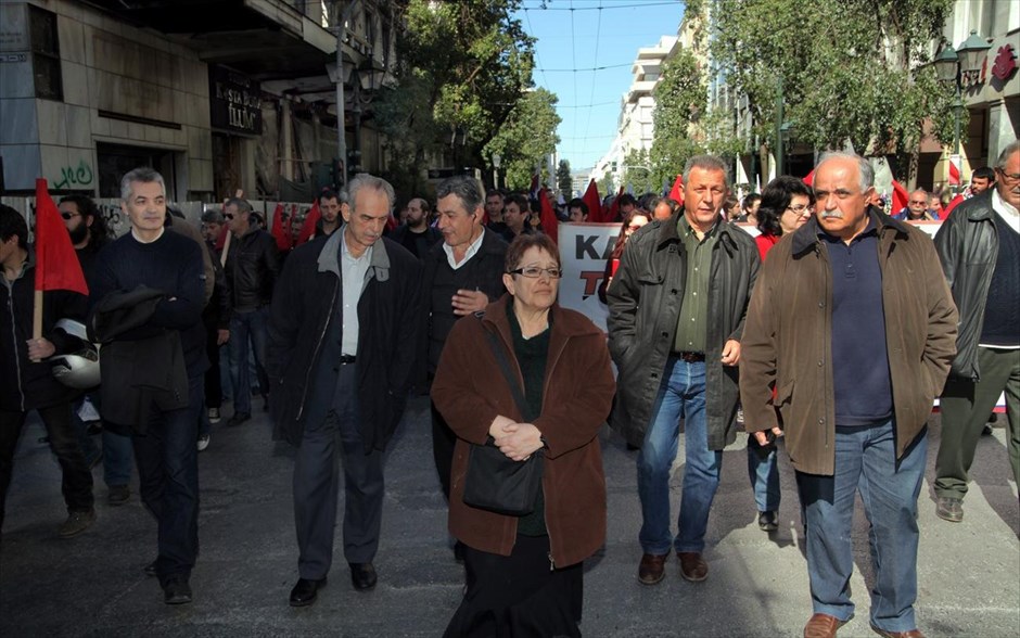 Συγκέντρωση ΠΑΜΕ στην Ομόνοια #8 - Παπαρήγα. Η γ.γ. της Κ.Ε. του ΚΚΕ, Αλέκα Παπαρήγα στη συγκέντρωση του ΠΑΜΕ στην Ομόνοια και την πορεία προς το Σύνταγμα.