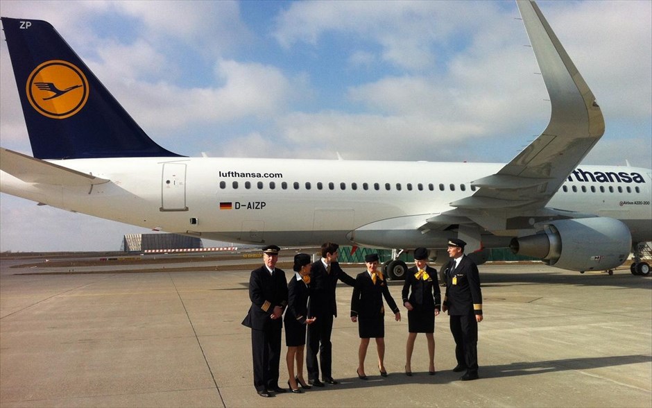 Lufthansa -  το πρώτο Airbus A320 με φτερά «sharklets». Πιλότοι της Lufthansa παρέλαβαν πρόσφατα στο Αμβούργο Finkenwerder, το πρώτο Airbus A320 της αεροπορικής εταιρείας, το οποίο είναι εξοπλισμένο με ακροπτερύγια, εκτεταμένα κατά 2,4 μέτρα.