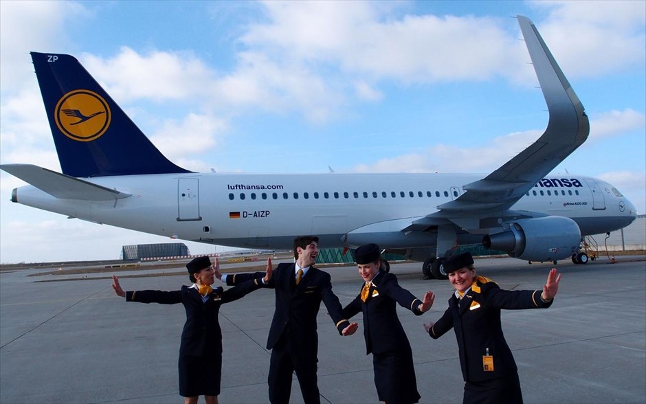 Lufthansa -  το πρώτο Airbus A320 με φτερά «sharklets». Πιλότοι της Lufthansa παρέλαβαν πρόσφατα στο Αμβούργο Finkenwerder, το πρώτο Airbus A320 της αεροπορικής εταιρείας, το οποίο είναι εξοπλισμένο με ακροπτερύγια, εκτεταμένα κατά 2,4 μέτρα.