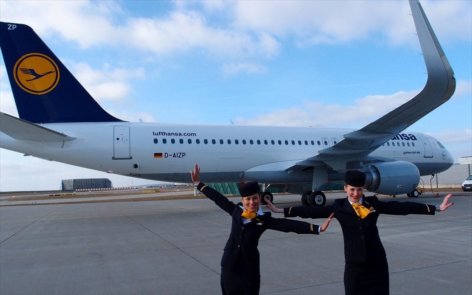 Lufthansa -  το πρώτο Airbus A320 με φτερά «sharklets». Συνολικά 22 ολοκαίνουργια αεροσκάφη Α320 και όλα εξοπλισμένα με τα συγκεκριμένα φτερά, έχουν προγραμματιστεί να παραδοθούν στη Lufthansa από τις αρχές του 2015, αντικαθιστώντας μεγαλύτερα αεροσκάφη.