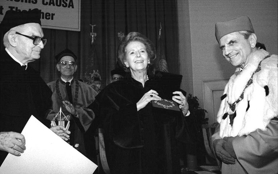 Μάργκαρετ Θάτσερ: 1925 - 2013 #22. Τιμήθηκε με τον τίτλο του επίτιμου διδάκτορα του Οικονομικού Πανεπιστημίου του Πόζναν της Πολωνίας (4 Ιουλίου 1996).