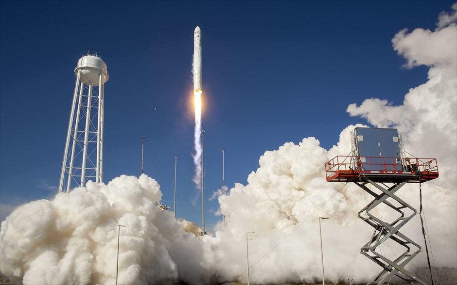 Εκτοξεύτηκε ο πύραυλος Antares. Πραγματοποιήθηκε την Κυριακή η εκτόξευση του πυραύλου Antares της Orbital Sciences Corp., από το Wallops Flight Facility της NASA στη Βιρτζίνια.