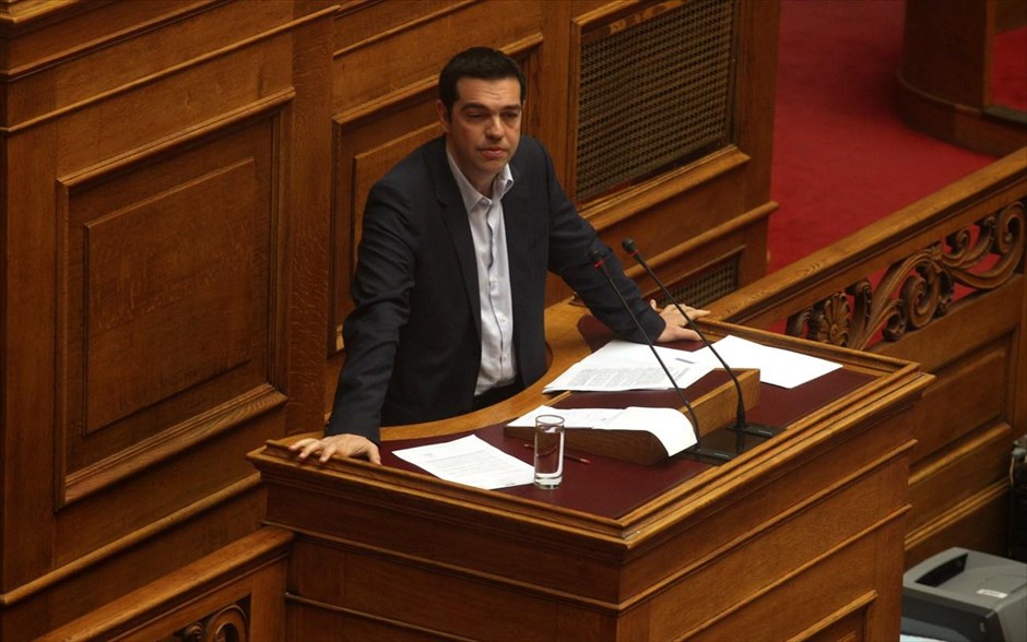 Αλέξης Τσίπρας: Να πάρει θέση ο Πρωθυπουργός για τις γερμανικές αποζημιώσεις. Το θέμα των γερμανικών αποζημιώσεων αναδεικνύεται σήμερα σε συνθήκες κοινωνικού ολοκαυτώματος,&nbsp;όταν «ο κόμπος έχει φθάσει στο χτένι» και η διακυβεύεται η εθνική ανεξαρτησία, παρατήρησε από το βήμα της Βουλής ο Αλέξης Τσίπρας,&nbsp;κατά τη συζήτηση επίκαιρης επερώτησης 60 βουλευτών της Κοινοβουλευτικής Ομάδας του ΣΥ.ΡΙΖ.Α για τις οφειλές της Γερμανίας προς την Ελλάδα.