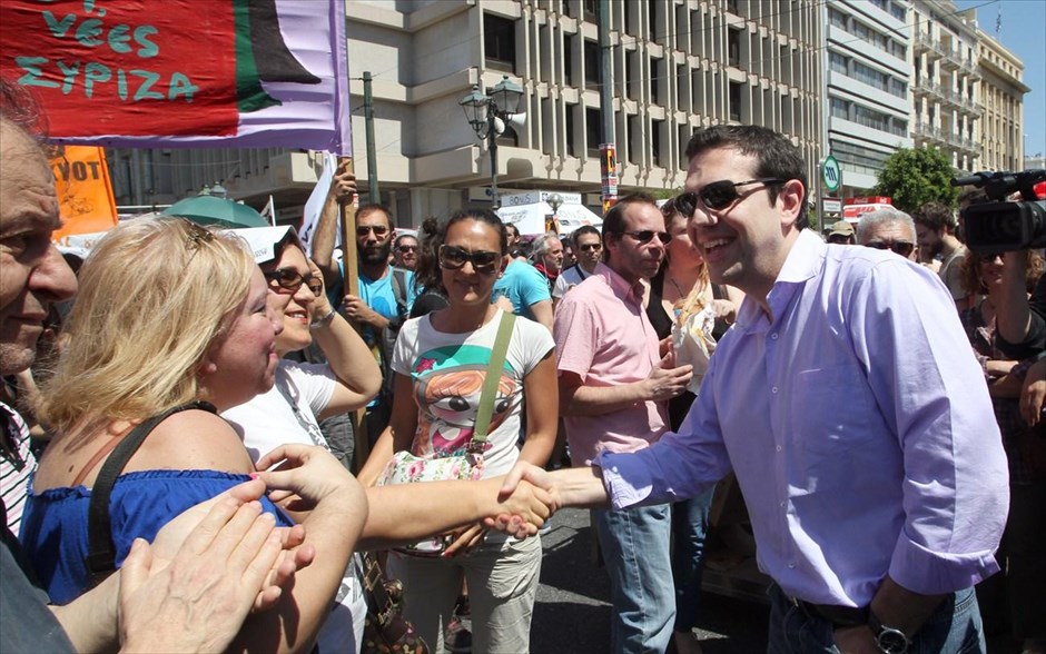 Πρωτομαγιά #23 Τσίπρας. Ο πρόεδρος του ΣΥΡΙΖΑ Αλέξης Τσίπρας συμμετέχει στην απεργιακή συγκέντρωση της ΓΣΕΕ, της ΑΔΕΔΥ και του Εργατικού Κέντρου Αθήνας για την εργατική πρωτομαγιά στην Πλατεία Κλαυθμώνος, Τετάρτη 1 Μαΐου 2013. Με πορεία από την Πλατεία Κλαυθμώνος και πορεία προς την Βουλή εορτάστηκε η εργατική πρωτομαγιά από την ΓΣΕΕ, την ΑΔΕΔΥ και το Εργατικό Κέντρο Αθήνας.