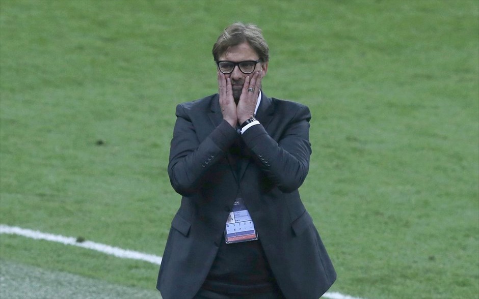 Τελικός Champions League: Εικόνες από τον αγώνα #51. Αντίδραση του προπονητή της Μπορούσια Ντόρτμουντ Γιούργκεν Κλοπ κατά τη διάρκεια του αγώνα.