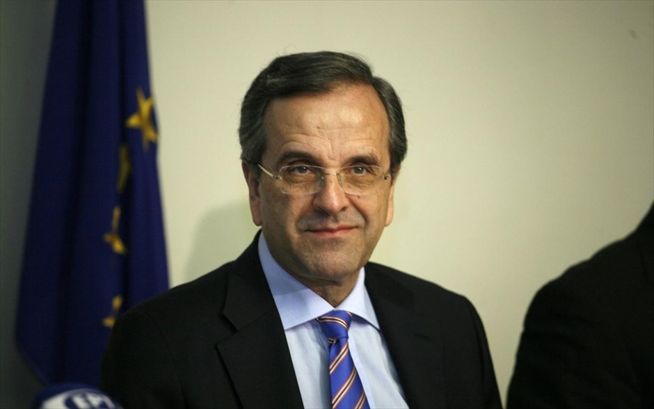 Ιδρυση Δημόσιας Εταιρείας Υδρογονανθράκων. Την ίδρυση Δημόσιας Εταιρείας Υδρονονανθράκων, με στόχο την αξιοποίηση των κοιτασμάτων της χώρας, προανήγγειλε ο πρωθυπουργός Α. Σαμαράς. Σε σύσκεψη που πραγματοποιήθηκε, υπό τον κ. Σαμαρά, στο υπουργείο Περιβάλλοντος, Ενέργειας και Κλιματικής Αλλαγής ο Πρωθυπουργός τόνισε πως η επίσπευση των διαδικασιών εξόρυξης αποτελεί «μεγάλο, συγκριτικό και γεωπολιτικό πλεονέκτημα για την Ελλάδα».