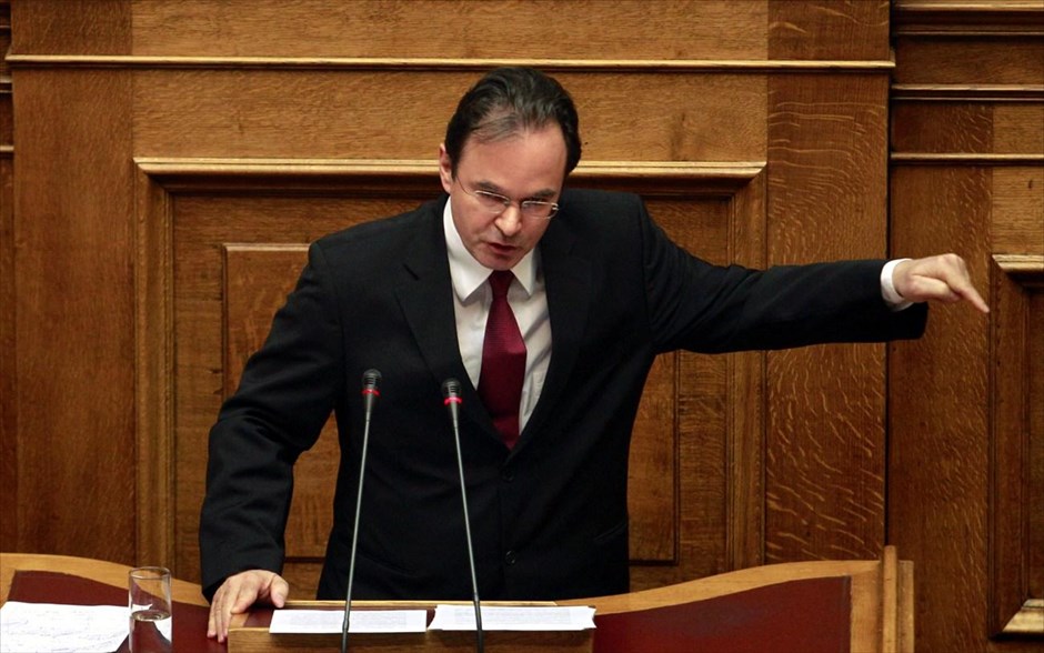 Για επιχείρηση εξόντωσής του έκανε λόγο ο Γ. Παπακωνσταντίνου. Για επιχείρηση εξόντωσής του έκανε λόγο ο πρώην υπουργός Οικονομικών Γ. Παπακωνσταντίνου κάνοντας χρήση του δικαιώματος του να μιλήσει στη Βουλή για την πρόταση επέκτασης του κατηγορητηρίου για την υπόθεση της λίστας Λαγκάρντ.