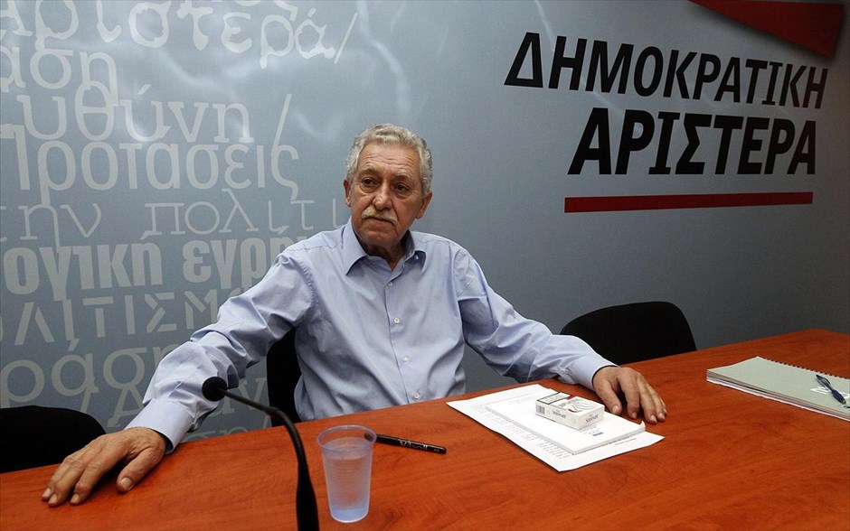 Φ. Κουβέλης: Η χώρα δεν χρειάζεται εκλογές. Ο Φώτης Κουβέλης, πρόεδρος της ΔΗΜΑΡ προεδρεύει στη κοινή συνεδρίαση της&nbsp;K.O. και της εκτελεστικής επιτροπής του κόμματος της Δημοκρατικής Αριστεράς. «Η χώρα δεν χρειάζεται εκλογές, η ΔΗΜΑΡ έδωσε και θα δώσει τη μάχη για την παραμονή της χώρας στο ευρωπαϊκό πλαίσιο» δήλωσε ο Φώτης Κουβέλης, μετά τις συνεδριάσεις της&nbsp;Κ.Ο. και της Εκτελεστικής Επιτροπής του κόμματος.
