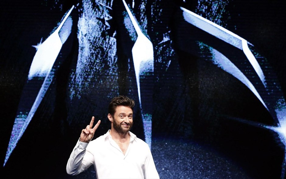Στη Σεούλ ο «Wolverine». Ο ηθοποιός Χιού Τζάκμαν ποζάρει για φωτογραφίες κατά τη διάρκεια συνέντευξης Τύπου για την προώθηση της νέας του ταινίας «The Wolverine» στη Σεούλ.