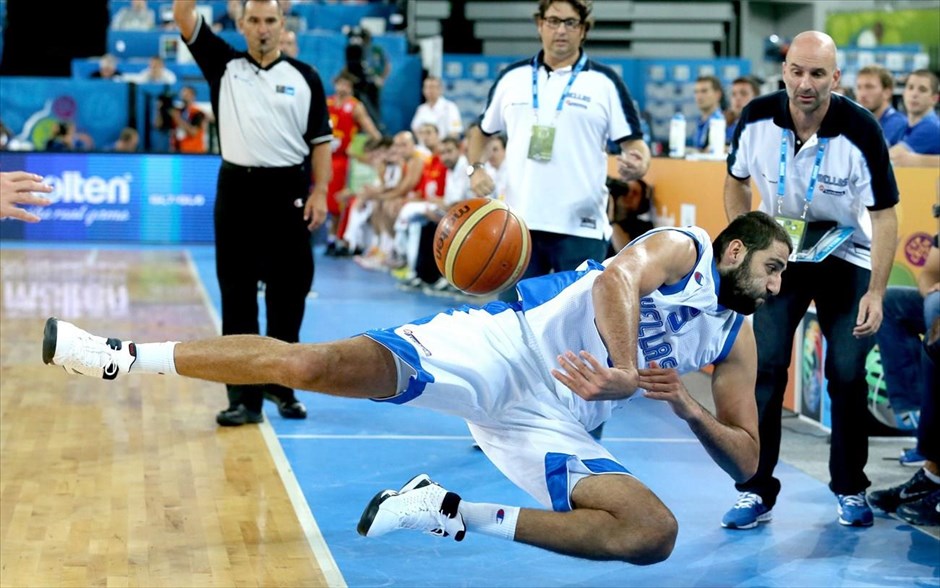 Ευρωμπάσκετ 2013: Ελλάδα - Ισπανία 79-75. Στο στιμιότυπο ο Γιάννης Μπουρούσης.