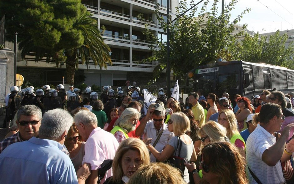 Ένταση στο υπ. Διοικητικής Μεταρρύθμισης. 