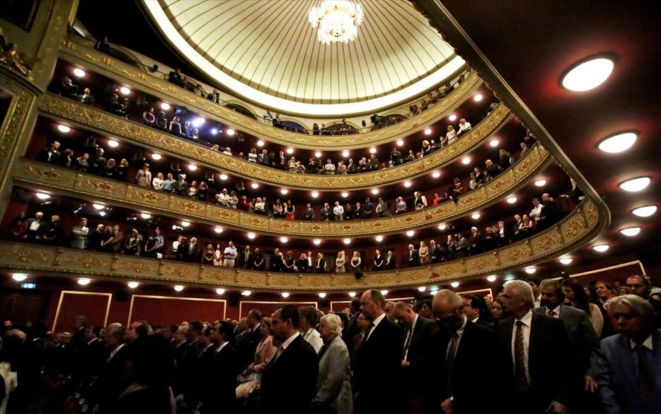 Δημοτικό Θέατρο Πειραιά. 