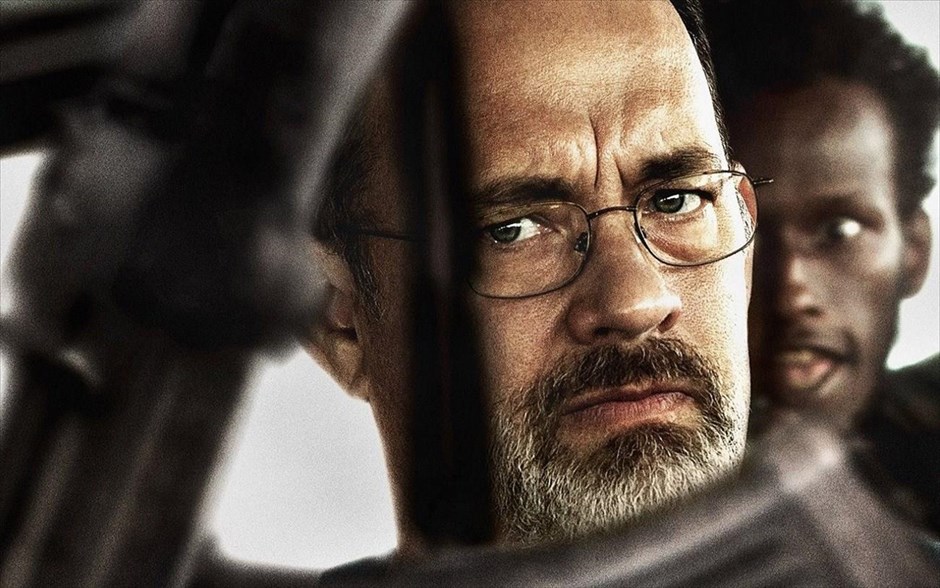  «Captain Phillips». Βασισμένο σε πραγματικά γεγονότα, το δραματικό βιογραφικό θρίλερ του Πολ Γκρίνγκρας, «Captain Phillips», καταγράφει την πολύπτυχη ιστορία σύγχρονης πειρατείας, που συγκλόνισε την Αμερική το 2009 -το πρώτο περιστατικό κατάληψης αμερικανικού πλοίου τα τελευταία 200 χρόνια.