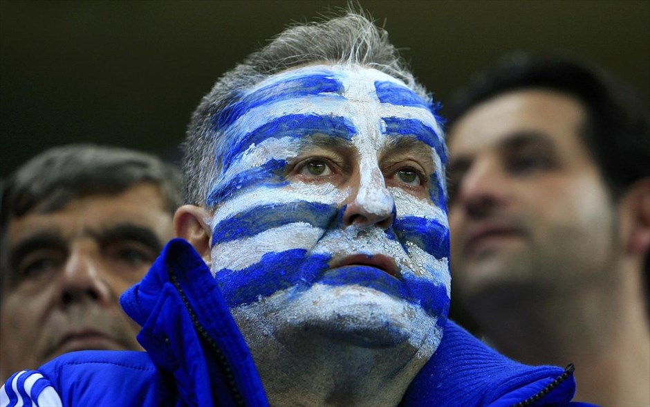 Ρουμανία - Ελλάδα #2. Έλληνας φίλαθλος στο Βουκουρέστι.