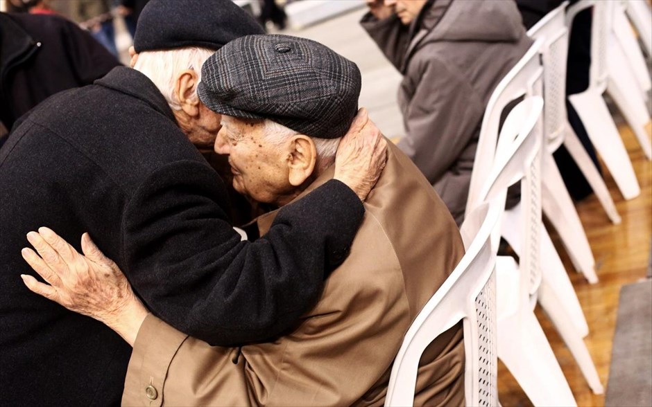 Εκδήλωση για τα 95 χρόνια του ΚΚΕ. Εκδήλωση για τα 95 χρόνια του ΚΚΕ στο Στάδιο Ειρήνης Και Φιλίας. Στην έναρξη της εκδήλωσης μιλησε ο ΓΓ της ΚΕ του ΚΚΕ, Δημήτρης Κουτσούμπας.