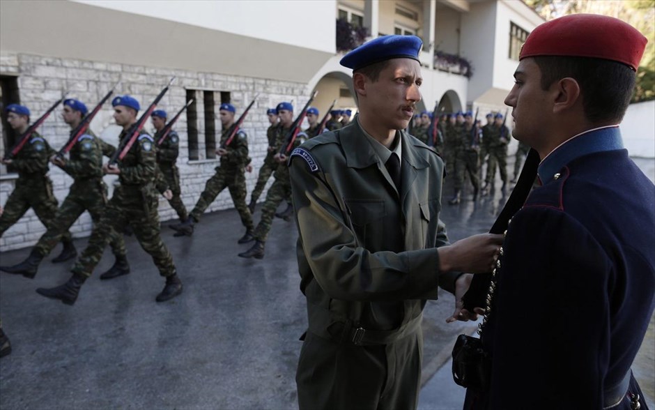 Εύζωνες. 