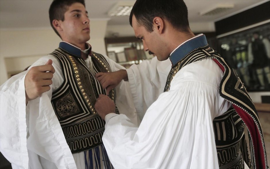 Εύζωνες. 