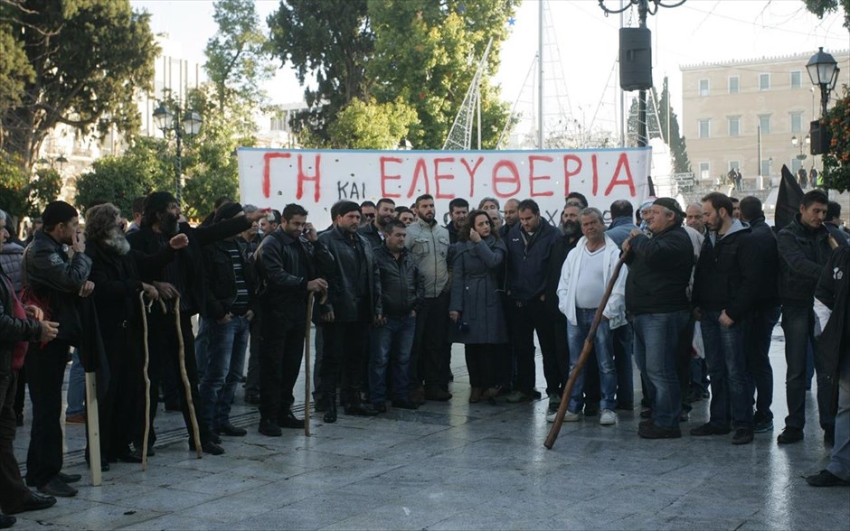 Αγρότες - Βουλή - Σύνταγμα - γενική. 