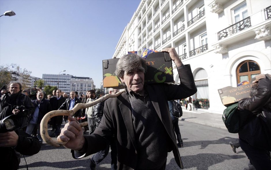 «Πορτοκαλοπόλεμος» στο παναγροτικό συλλαλητήριο . 