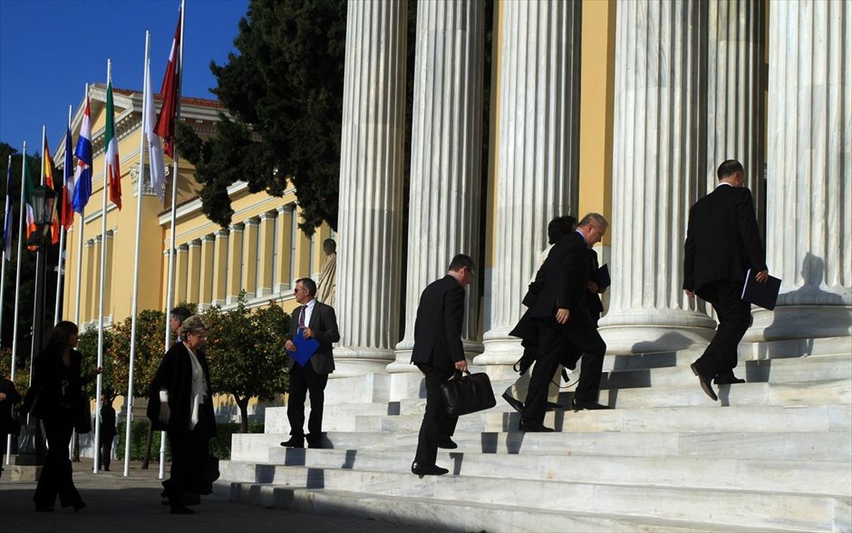 Ζάππειο – Ελληνική Προεδρία. Μέλη του Κολεγίου των Επιτρόπων κατά την άφιξή τους στο Ζάππειο.