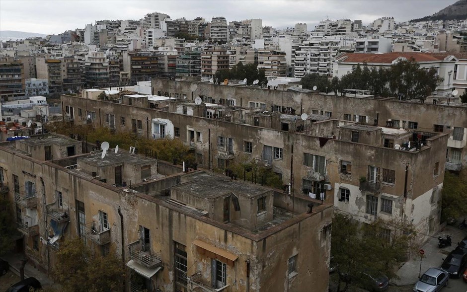 Τα «Προσφυγικά» της λεωφόρου Αλεξάνδρας. Πανοραμική άποψη των προσφυγικών κατοικιών στη λεωφόρο Αλεξάνδρας.