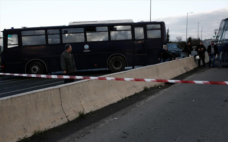 Μπλόκο αγροτών στη Νίκαια. 