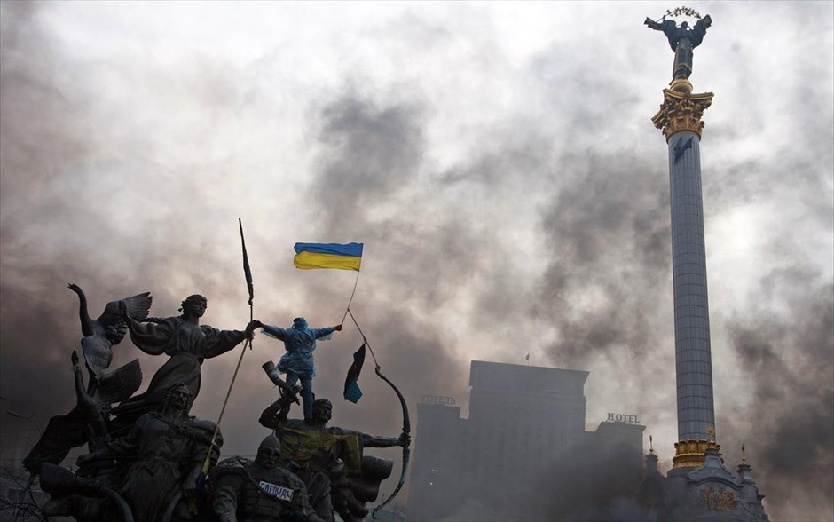 Ουκρανία - Κίεβο - πλατεία ανεξαρτησίας. Νέα επεισόδια ξέσπασαν το πρωί της Πέμπτης, παρά την ανακωχή που συμφώνησαν το βράδυ της Τετάρτης η κυβέρνηση και η αντιπολίτευση στην Ουκρανία.