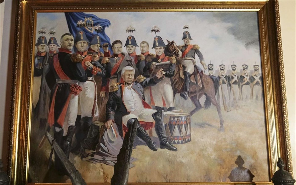 Ουκρανία - κατοικία γενικού εισαγγελέα Βίκτορ Πσόνκα. Εσωτερική όψη της κατοικίας του πρώην γενικού εισαγγελέα Βίκτορ Πσόνκα, στο χωριό Γκορενίτσι, έξω από το Κίεβο. Εντός της πολυτελούς βίλας υπάρχουν αγάλματα, πολύτιμοι πίνακες και αντίκες.