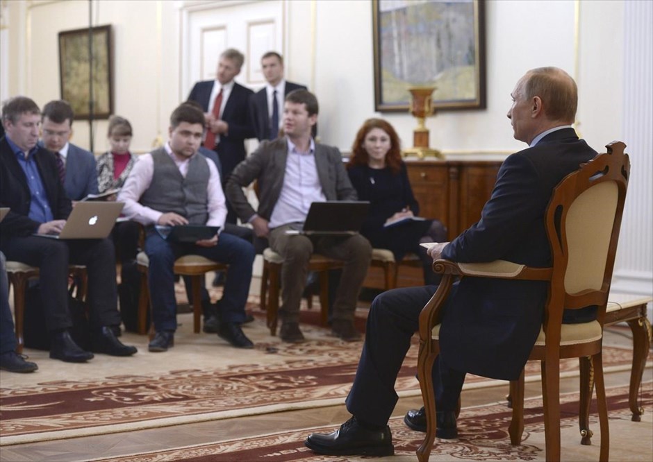 Πούτιν: Έχουμε την επιλογή της στρατιωτικής δράσης στην Κριμαία. Νόμιμη η χρήση στρατιωτικής βίας στην Ουκρανία, αν η Ρωσία αποφασίσει τελικώς να προχωρήσει, δεδομένης της έκκλησης του Β. Γιανουκόβιτς, τον οποίο η Μόσχα θεωρεί τον μόνο νόμιμο πρόεδρο της Ουκρανίας, δήλωσε ο ρώσος πρόεδρος Βλαντιμίρ Πούτιν, σε συνέντευξη Τύπου την Τρίτη.