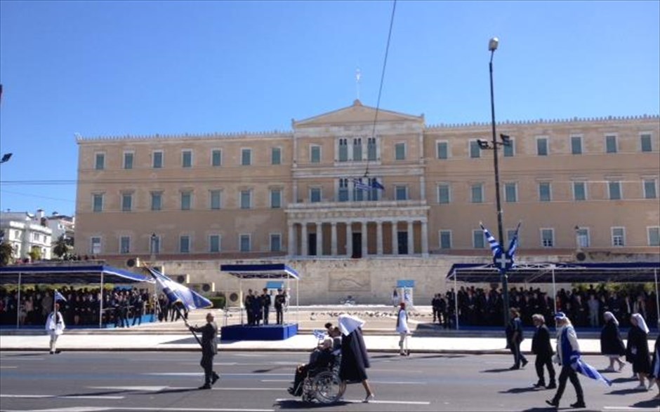 Στρατιωτική παρέλαση. 