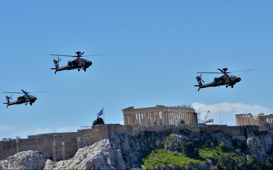 Στρατιωτική παρέλαση 25ης Μαρτίου 2014. 