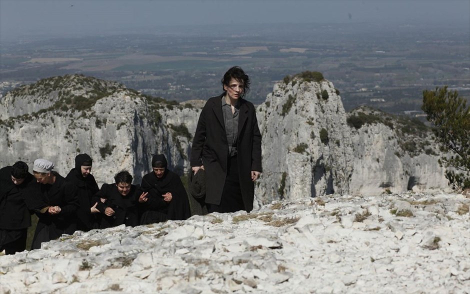 «Καμίλ Κλοντέλ 1915». Το γαλλικό βιογραφικό δράμα «Καμίλ Κλοντέλ 1915» του Μπρούνο Ντιμόντ, με τη - βραβευμένη με Όσκαρ - Ζιλιέτ Μπινός, μας ταξιδεύει στον χειμώνα του 1915, στο άσυλο ανιάτων.