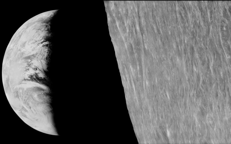 1- Χάκερς διασώζουν φωτογραφίες της Σελήνης από το αρχείο της NASA. 