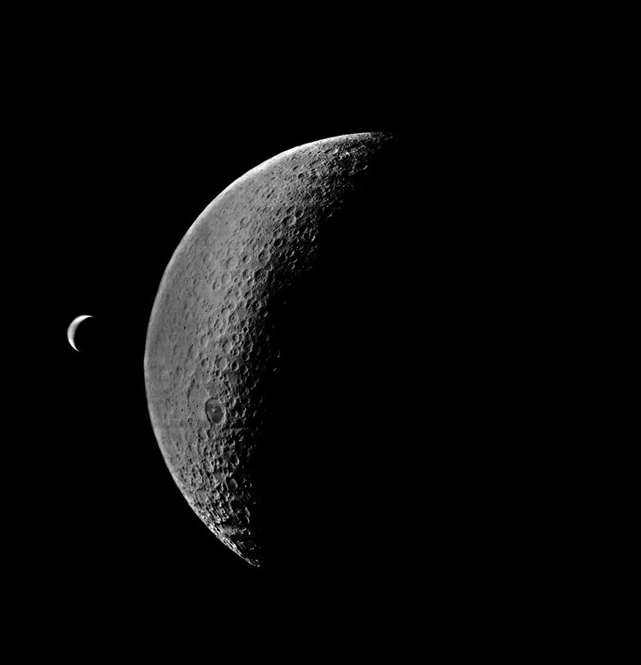 8 - Χάκερς διασώζουν φωτογραφίες της Σελήνης από το αρχείο της NASA. 