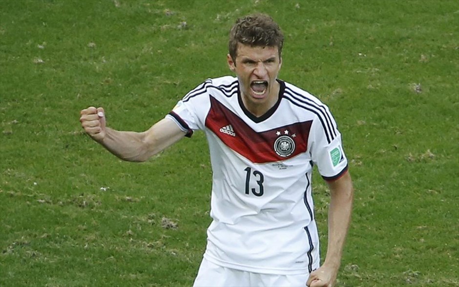 Γερμανία - Πορτογαλία. Πανηγυρίζει ο Μίλερ έπειτα από την εκτέλεση πέναλντι κάνοντας το 1 - 0.