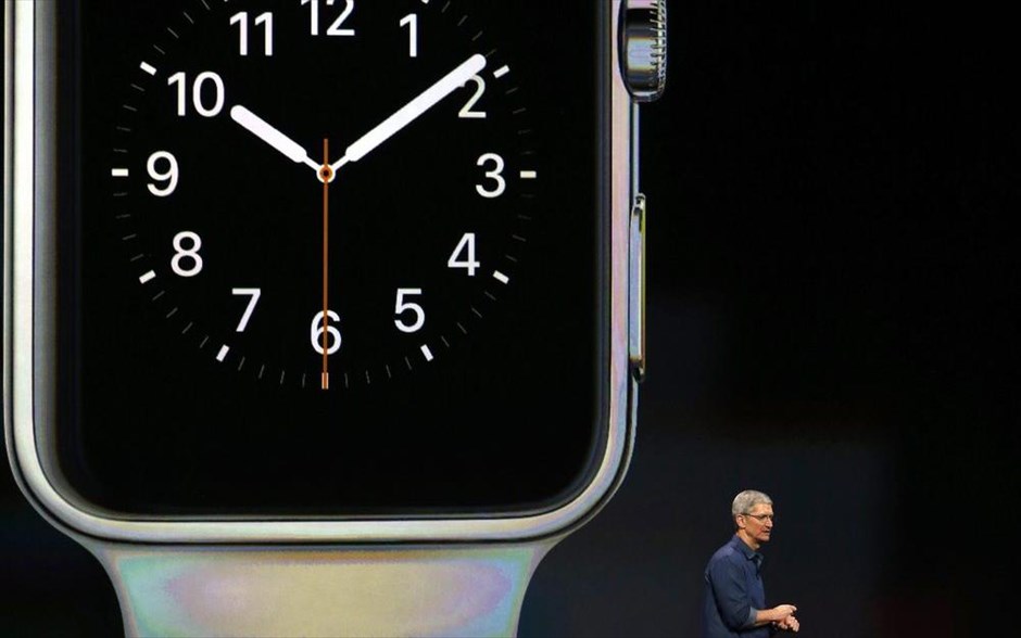 Η παρουσίαση του νέου iPhone 6 - Apple watch. O διευθύνων σύμβουλος της Apple, Tim Cook παρουσιάζει το Apple  Watch.