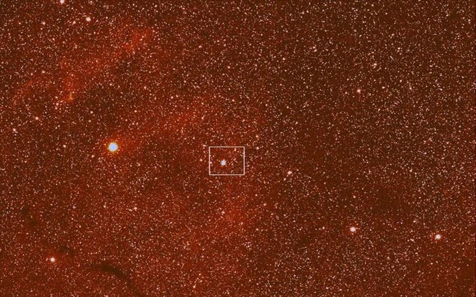 Ροζέτα - 15. Στη φωτογραφία απεικονίζεται η πρώτη φορά που η Ροζέτα εντοπίζει τον στόχο της, δηλαδή τον Κομήτη 67P/Churymov-Gerasimenko, στον αστερισμό του Οφιούχου.