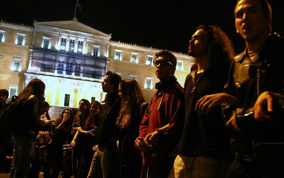 Φοιτητές - πορεία διαμαρτυρίας για τον αποκλεισμό της Νομικής Σχολής Αθηνών. Μαθητές ενώθηκαν με τους φοιτητές κατά τη διάρκεια της πορείας.