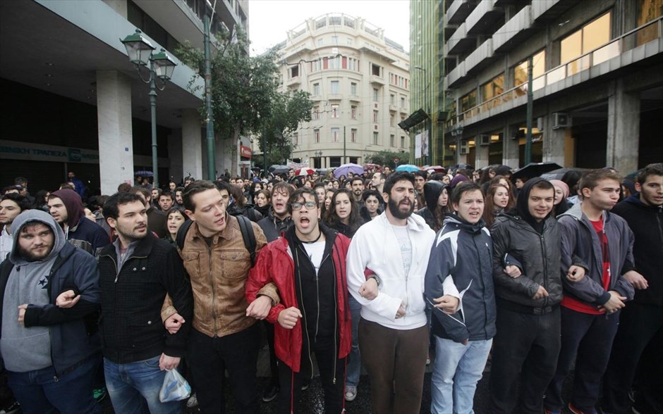 Πανεκπαιδευτικό συλλαλητήριο στα προπύλαια. 