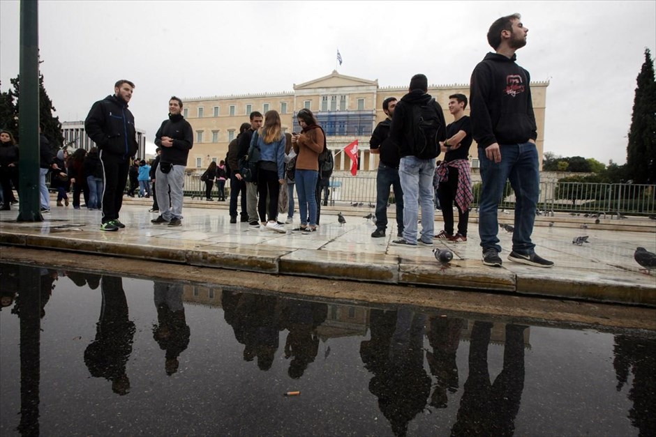 Πανεκπαιδευτικό συλλαλητήριο στα προπύλαια. 