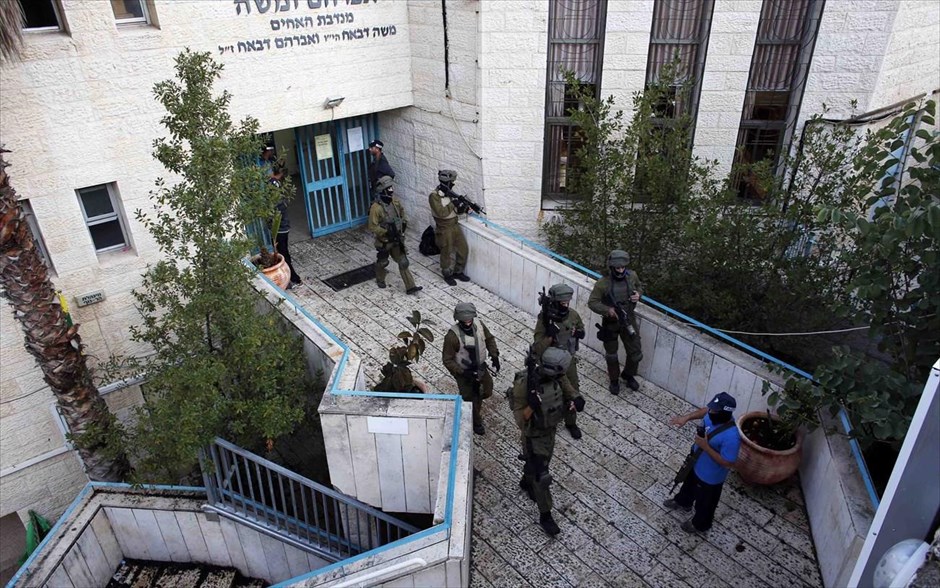 Ιερουσαλήμ: Αιματηρή επίθεση Παλαιστινίων σε συναγωγή. 