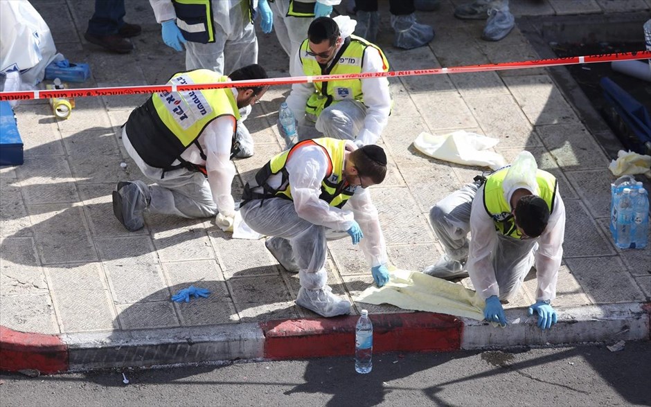 Ιερουσαλήμ: Αιματηρή επίθεση Παλαιστινίων σε συναγωγή. 