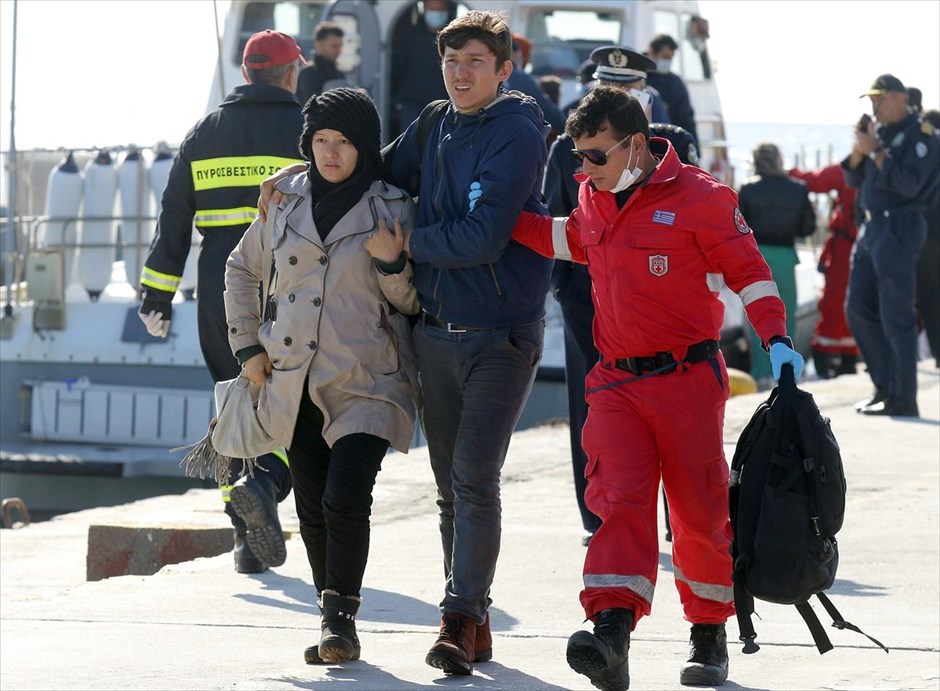 Στην Ιεράπετρα το πλοίο με τους 700 μετανάστες . 