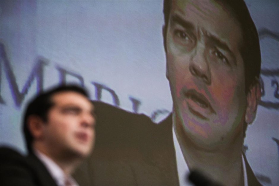 Ομιλία Αλ. Τσίπρα στο Ελληνοαμερικανικό Εμπορικό Επιμελητήριο. Έτοιμος να αναλάβει την ευθύνη διακυβέρνησης της χώρας δήλωσε ο πρόεδρος του ΣΥΡΙΖΑ Αλέξης Τσίπρας, συμπληρώνοντας πως δεν υπόσχεται παραδείσους, αλλά αξιοπρέπεια και προοπτική. «Δεν υποσχόμαστε παραδείσους. Υποσχόμαστε όμως αγώνα, πολύ δουλειά, αξιοπρέπεια και προοπτική», τόνισε, μιλώντας στο συνέδριο του Ελληνοαμερικανικού Εμπορικού Επιμελητηρίου.