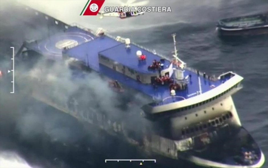 Πυρκαγιά στο πλοίο Νorman Αtlantic. Το φλεγόμενο πλοίο Norman Atlantic. Φωτογραφία που δόθηκε στη δημοσιότητα από το Λιμενικό Σώμα της Ιταλίας.